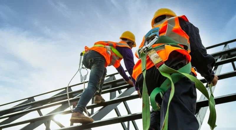 Seguridad en trabajos de altura.webp